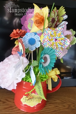 4-27 Flowers made with paper crafting